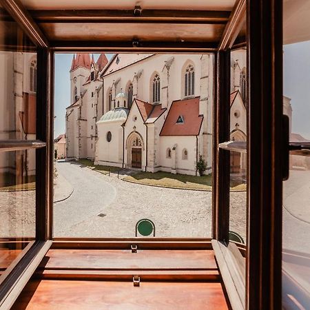 Apartmany Stare Mesto ズノイモ エクステリア 写真